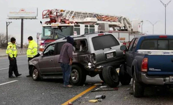 Hundreds of Car Crashes in San Antonio Caused By Freezing Weather Conditions